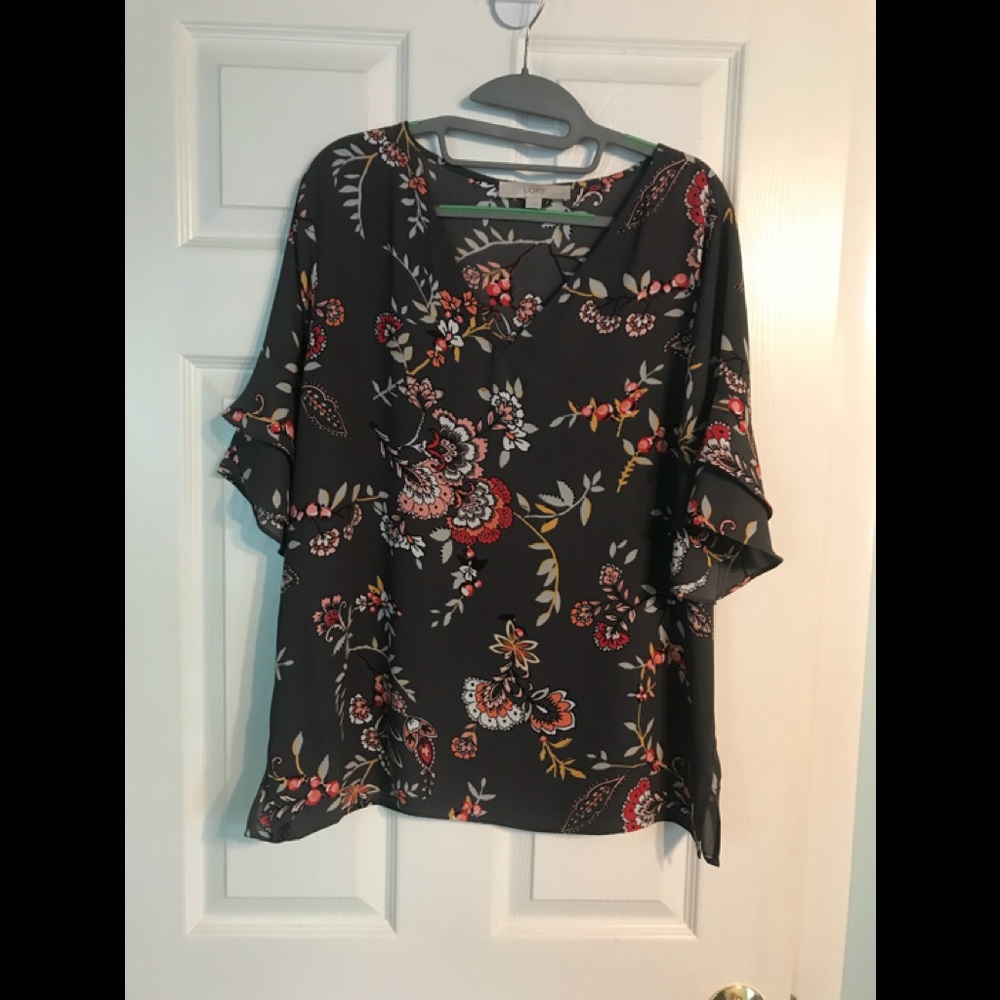 Loft Short Sleeve Floral top